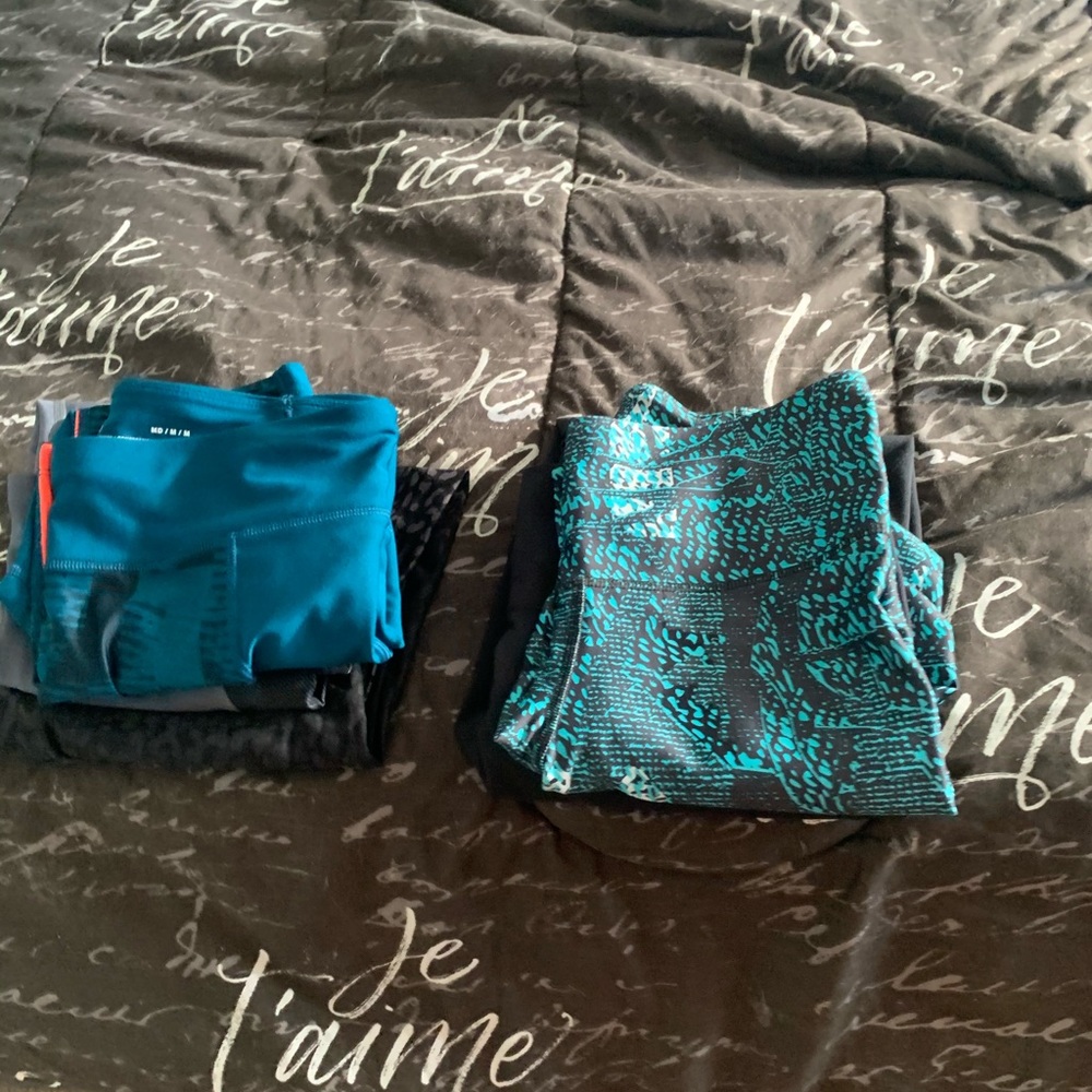 Women’s yoga pants lot